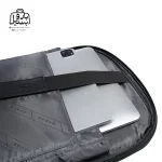 تصویر اختصاصی از جای لپتاپ کوله‌پشتی بنج کد ۲۵۸۱ در رنگ مشکی