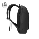 تصویر اختصاصی از نمای کناری کوله‌پشتی بنج کد ۲۹۱۳ در رنگ مشکی